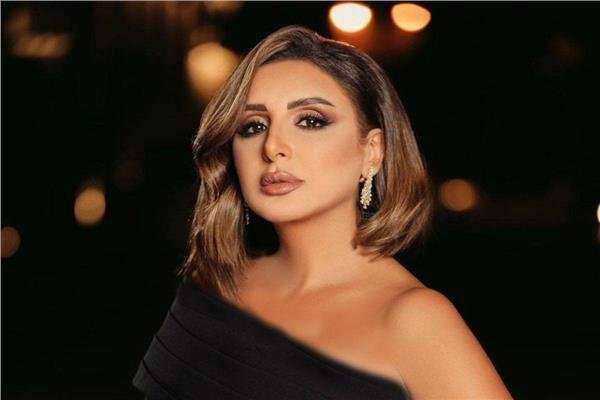 الفنانة أنغام